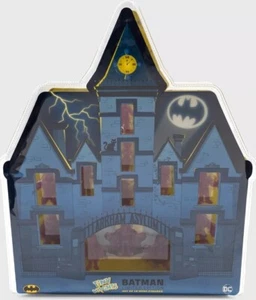 Nuovo con scatola DC COMICS BATMAN EDIZIONE LIMITATA SMALL MIGHTS SET DI 12 MINIFIGURE - Foto 1 di 3