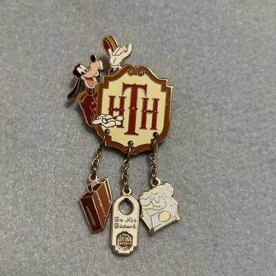 Prendedor Goofy Torre del Terror 2004 Disney Foto 1 de 3