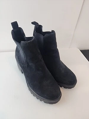 Rue 21 Black Faux Suede Pull-on Ankle Boots Women’s Size 7 Foto 1 de 4