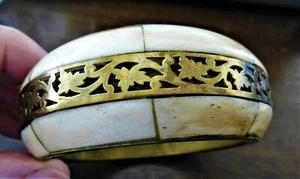 Vintage Bone/ Brass Bangle Bracelet Chunky 1970s Ethnic Boho Hippie - Picture 1 of 3