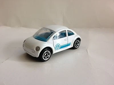 MATCHBOX MB18 VOLKWAGEN CONCEPT 1 NEW BEETLE 1999 ISSUE - Image 1 of 2
