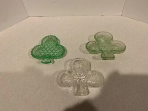 3 Glas Diadem 2 grün/1 weiß Schmuck Ring Nuss Geschirr Vintage - Bild 1 von 2