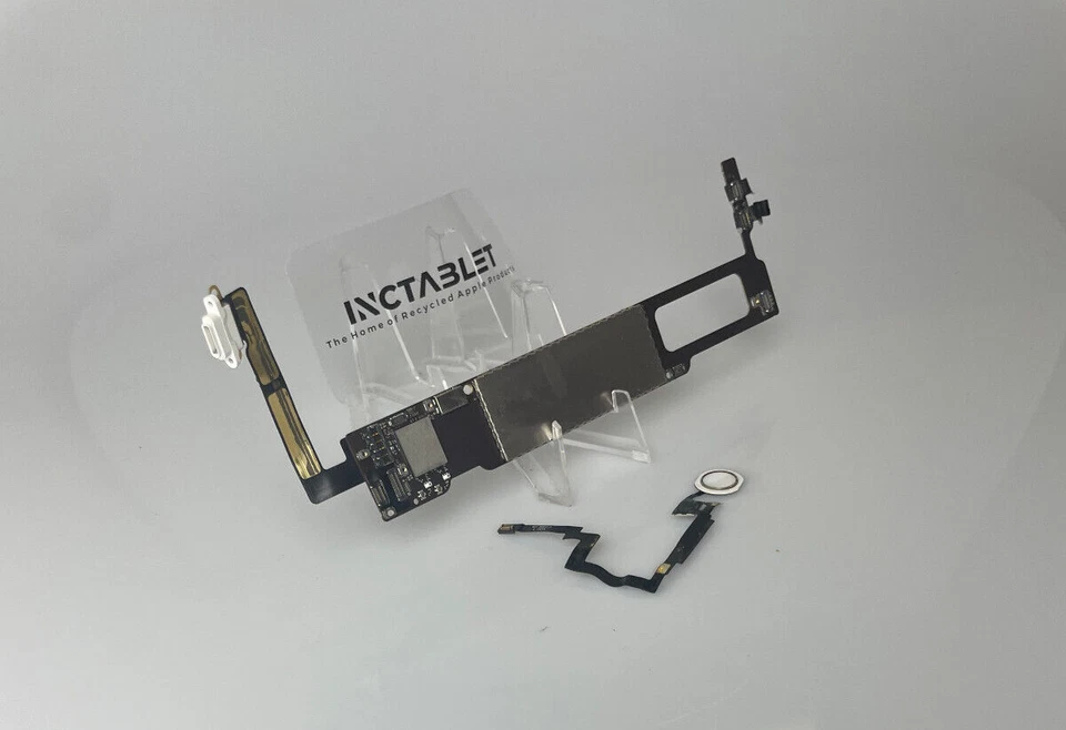 Motherboard: Apple iPad Mini 3 WiFi - Spares + Repairs Ref347 - Image 1 of 3