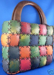 RARE Retro HANDCRAFTED Coloured COCONUT SHELL Lady Handbag Carved WOODEN Handles - Imagen 1 de 11