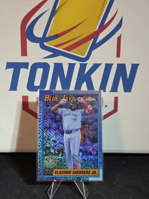 2025 Topps Series 1 - 1990 Topps Chrome Silver Pack Vladimir Guerrero Jr.... - Image 1 of 2