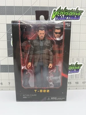 Figura de acción NECA / REEL TOYS - TERMINATOR: Dark Fate T-800 Foto 1 de 4