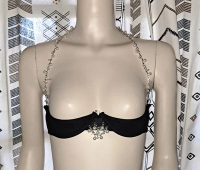 Sujetador de cadena Seduction By Frederick's Of Hollywood tazas abiertas perlas negro pequeño Foto 1 de 4