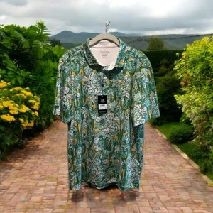 Good Good Golf Polo Mens SZ M Green Yellow Desert Bloom Polo Shirt Athletic NWT - Picture 1 of 11