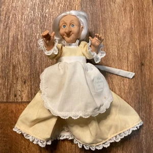 Muñeca de colección solo cuerpo superior abuela estampada 1984 coleccionables - Imagen 1 de 11