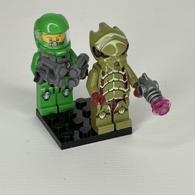 Lego 70706 Space Galaxy Squad Crater Creeper - Minifigures gs001 + gs009 Only