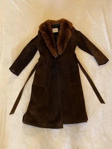 Vintage Saks Fifth Avenue Suede M Trench Faux Fur Collar Brown Belted - Picture 1 of 10
