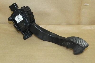 2012 2013 2014 2015 2016 2017 Fiat 500 Auto Gas Brake Pedal Assembly Oem - Image 1 of 4