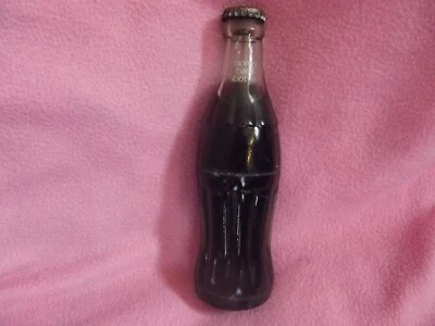 Botella Completa Coca-Cola De Colección - Tapa de Botella Tono Plata - Newton, Miss Foto 1 de 4