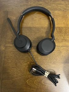 Auriculares estéreo con cable Jabra Evolve2 30 SE con cancelación de ruido, USB-A - Imagen 1 de 4