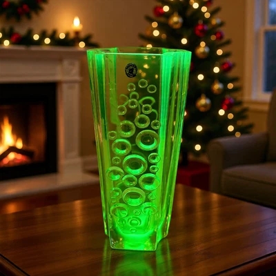 Tamara Aladin - Enorme jarrón PRESTO Riihimäen Lasi, Finlandia uranio / vaselina Foto 1 de 4