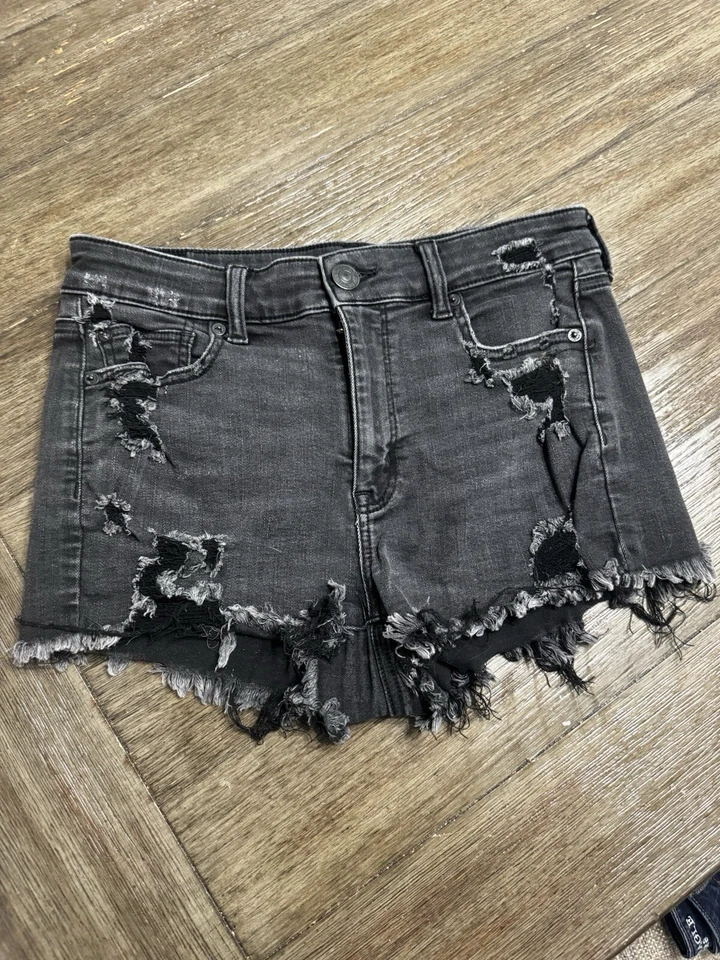 Pantalones cortos American Eagle talla 8 Foto 1 de 4