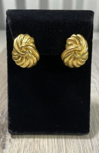 Joan Rivers Matt & Shiny Gold Tone Swirl Pierced Earrings 3/4” Preowned - Picture 1 of 6