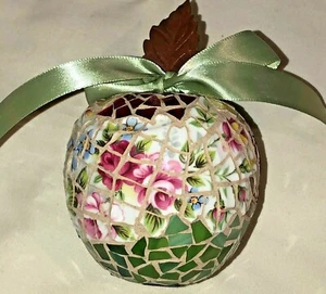 MOSAICO FLORAL PORCELANA ROTO DE COLECCIÓN MANZANA, DECORACIÓN DEL HOGAR - Imagen 1 de 5