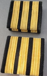 Pilot Senior 1st OfficerGold Strips Epaulettes, 3 Bars. 2 Pairs Available - Picture 1 of 1