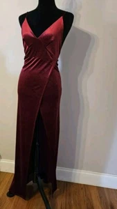 Moda Nova Maxi Vestido de Terciopelo Rojo Bodycone Talla XS Fiesta Vestido de Noche Precioso EE. UU. - Imagen 1 de 7