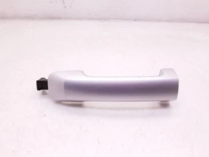 2010 TOYOTA FJ CRUISR PASSENGER RIGHT EXTERIOR DOOR HANDLE - Picture 1 of 10