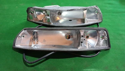Indicador usado bombilla delantera soporte/carcasas para Porsche 911 1969-73 izquierda y derecha Foto 1 de 4