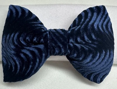 Large Dark Blue Velvet Bow Tie - Textured Wavy Pattern - Men's Formal Accessory - Image 1 of 3