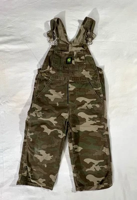 Mono con tirantes de camuflaje John Deere para niños talla 3T patrón de camuflaje Foto 1 de 4