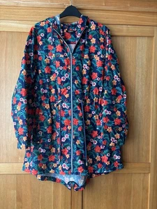 Pep & Co floral raincoat with hood, size 18, very good condition - Picture 1 of 7