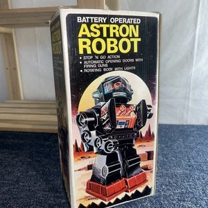 ASTRON ROBOT   1960's  BATTERY OPERATED  WITH OPENING DOORS  FIRING GUNS  LIGHTS - Picture 1 of 23