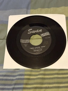 The Beatles - She Loves You/ I'll Get You, Swan Records 45rpm single - Picture 1 of 4