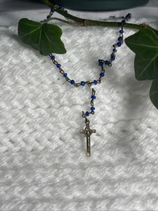 Rosario religioso vintage con cuentas azules en tono bronce - Imagen 1 de 4