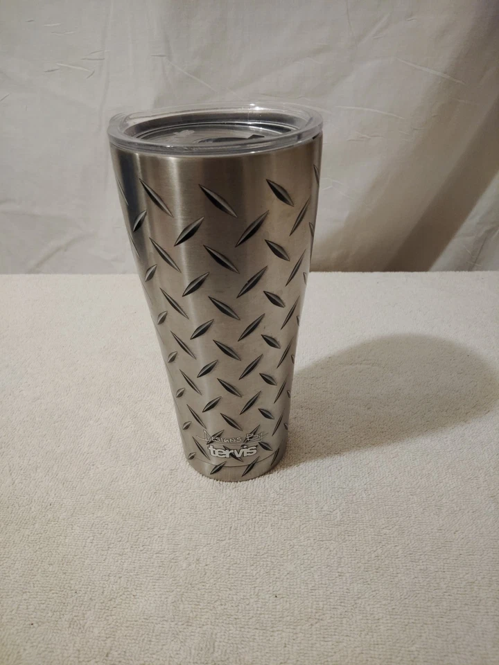 Vaso de acero inoxidable Designs By Tervis 30 OZ sin pajita usado Foto 1 de 3