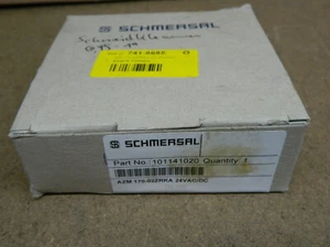 1 x SCHMERSAL 101141020 SICHERHEITSZUHALUNG AZM 170-02ZRKA 24VAC/DC - Picture 1 of 5