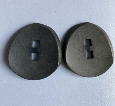 2 Designerknöpfe XXL schwarz, 50mm Ø,  Mantelknöpfe 2 Loch Vintage 60er - Bild 1 von 4