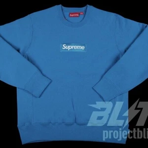 FW18 SUPREME BOX LOGO CREWNECK SWEATSHIRT BRIGHT ROYAL SIZE M MEDIUM 2018 - Picture 1 of 3
