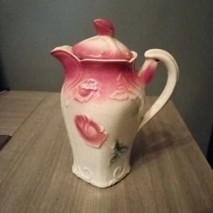 VINTAGE SLIPPERS PITCHER, WATER PITCHER, CARAFE - Picture 1 of 9