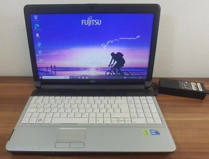 PC FUJITSU LIFEBOOKA530 Core i3 @ BATTERIE HS VENDU AVEC LE CHARGEUR - Photo 1/3