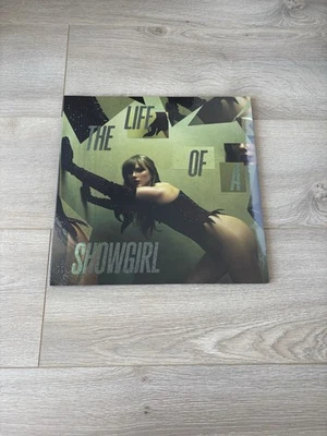 Taylor Swift The Life Of A Showgirl: Shiny Bug Wintergreen Onyx Marbled Vinyl - Photo 1/2