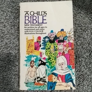 Vintage 1970s A Childs Bible in Colour New Testament Paperback w/ Illustrations - Picture 1 of 11