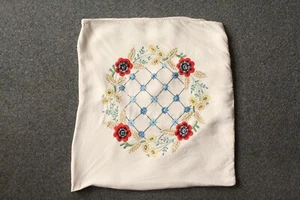Vintage Embroidered Floral Cushion Cover - Picture 1 of 6