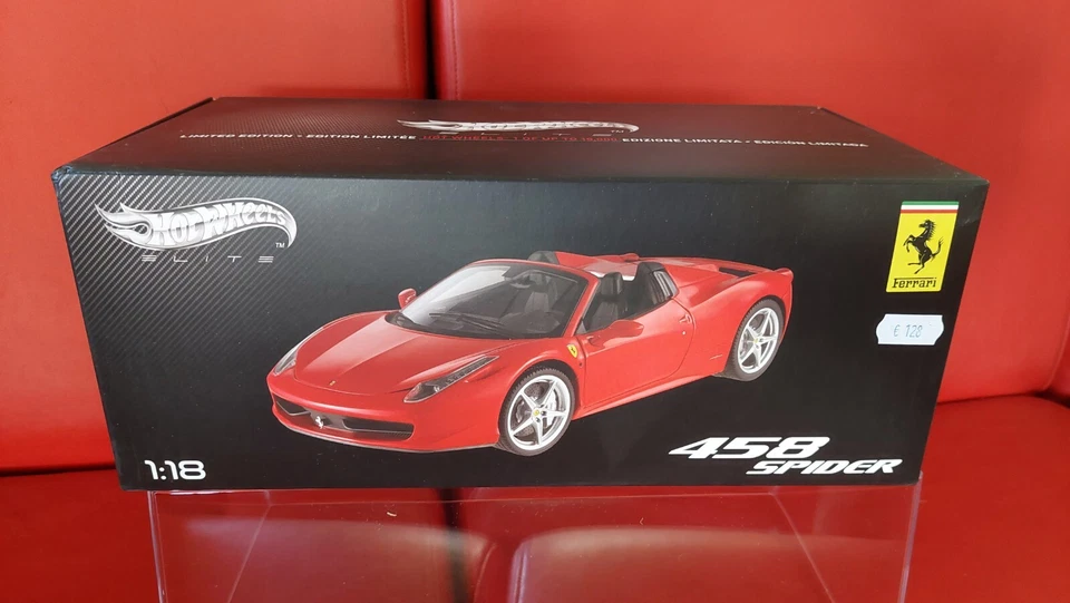 Ferrari 458 Spider - Hot Wheels Elite - Scala 1/18 nuova - Immagine 1 di 1