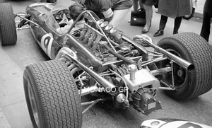 DENNY HULME BRABHAM BT20 #9 MONACO GP STRASSE 1967 FOTO NEGATIV 35 MM F1 - Bild 1 von 2