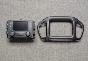 2017-2019 Jeep Compass OEM Radio Screen 5" Display VP2 NAFTA 68292817AJ - Picture 1 of 7