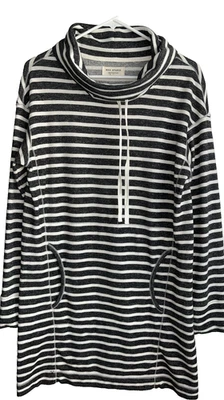 Vestido sudadera a rayas cuello capucha Max Studio Weekend para mujer talla grande  Foto 1 de 4