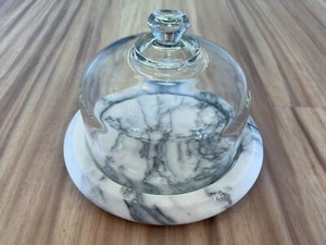 White Marble Cheese Tray Plate with Clear Glass Dome Cloche Charcuterie 9” Round - Picture 1 of 5