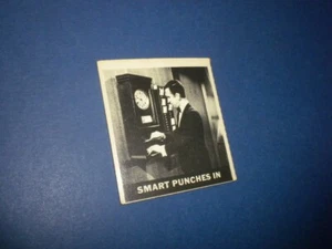 GET SMART card #10 Topps 1966 Printed in U.S.A. DON ADAMS BARBARA FELDON TV SPYS - Picture 1 of 5