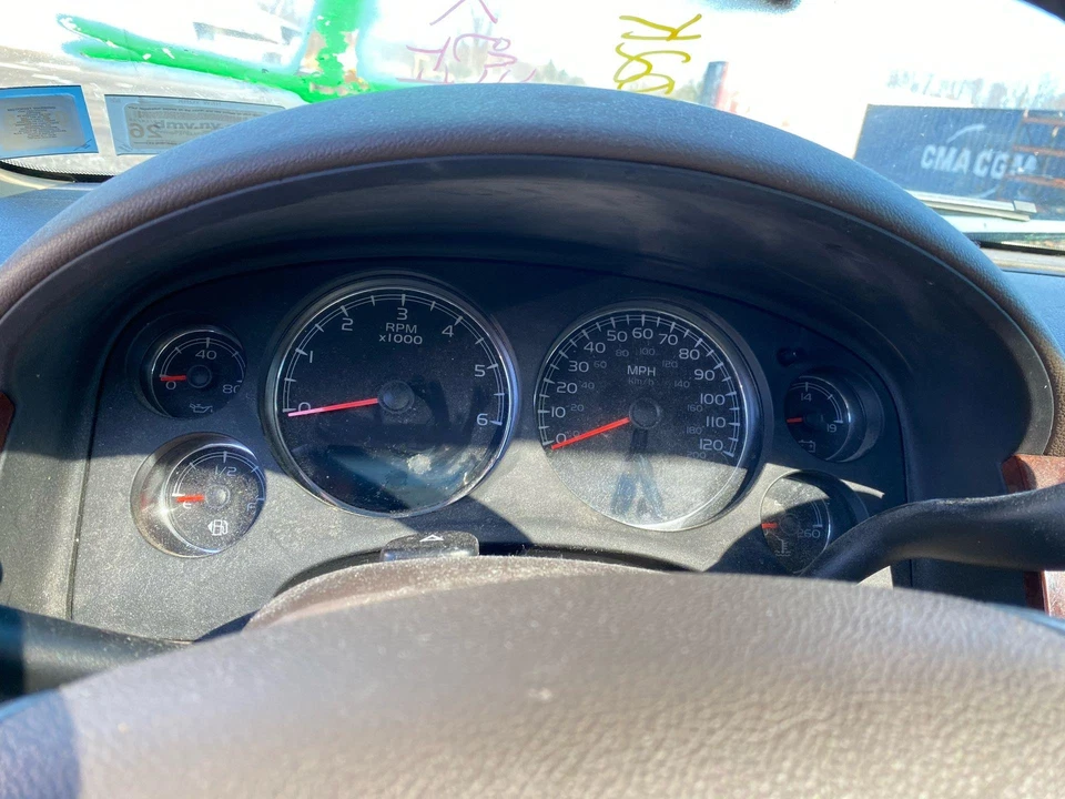 08 09 10 11 12 13 14 GMC YUKON XL 1500 Speedometer - Image 1 of 1