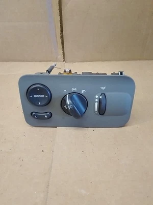 2005 DODGE CARAVAN INTERRUPTOR DE FAROL MONTADO NO PAINEL COM MOLDURA - Imagem 1 de 4