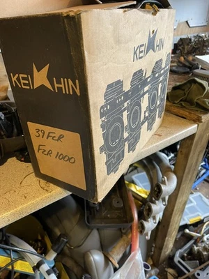 Yamaha FZR1000 Carbs Carburettors  - Image 1 of 3